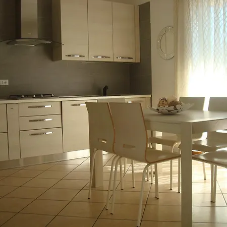 Apartment Le Spighe Con Piscina