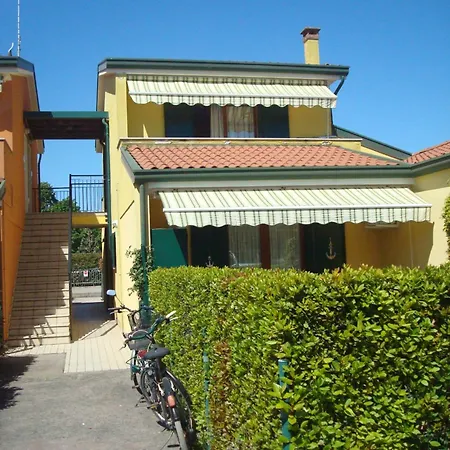 Le Spighe Con Piscina Apartment